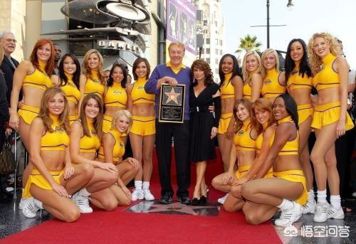 为何有些NBA球员几乎都不正眼看拉拉队表演？插图39