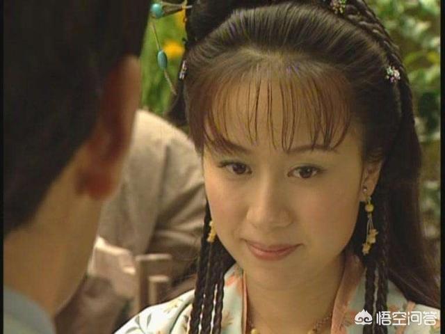 宫洺喜欢谁:电影小时代里顾里也是富二代。为什么顾源的妈妈不喜欢她