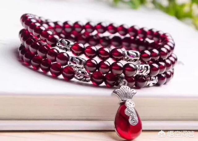 石榴石和什么配饰搭配好看？