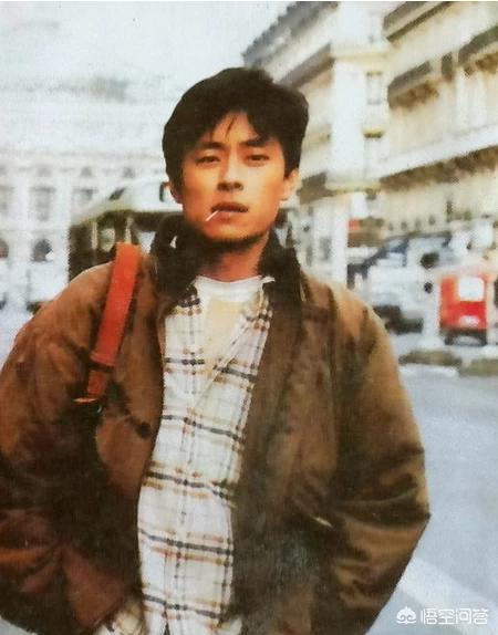 侧田为什么退出乐坛:为何有些歌手选择在最辉煌时告别歌坛？