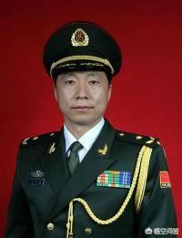 杨利伟为何不再上天:聂海胜比杨利伟还大1岁，为何能三探苍穹，杨利伟却只能上1次