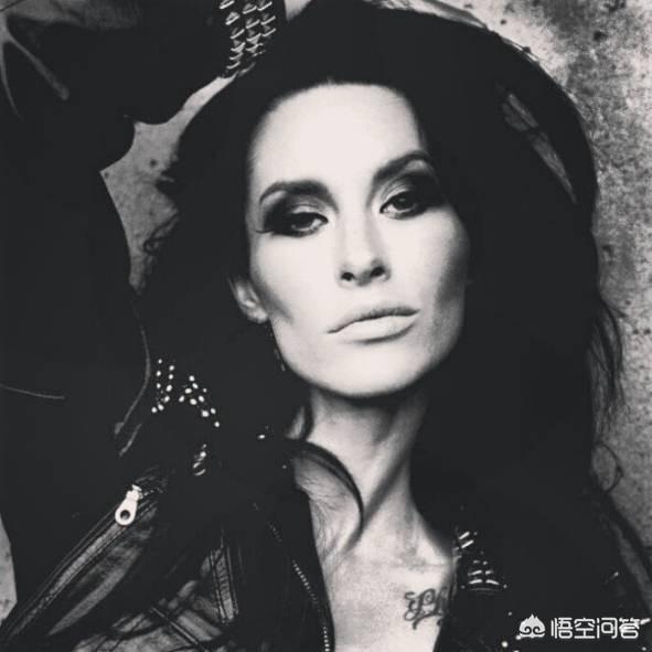 人红是非多：雅斯曼假录音诬陷C罗,最终被删除推特账号,你如何评价？