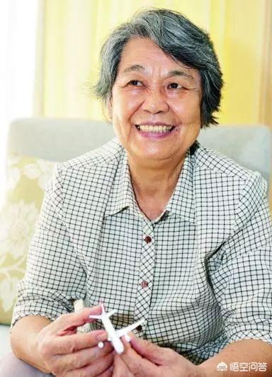 中国第一个女飞行员:新中国第一批歼击机女飞行员（共16位）都有哪些人？