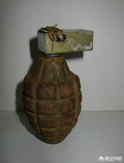 头条问答 - 压发式和松发式的地雷有什么区别,为什么电视剧都用松发式