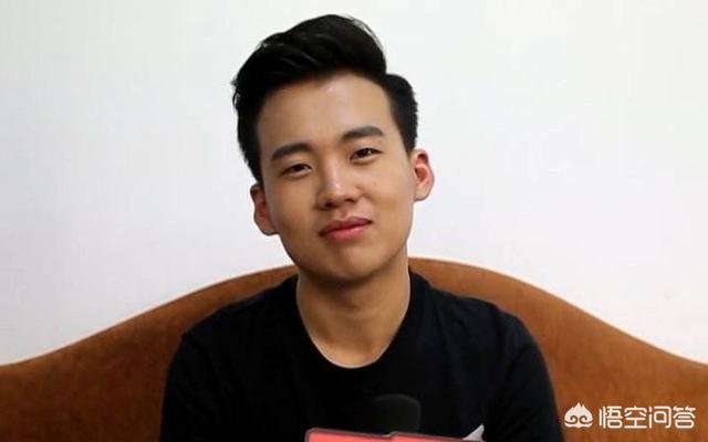有人说郭麒麟在相声的路上越走越偏了,你同意这个观点吗？