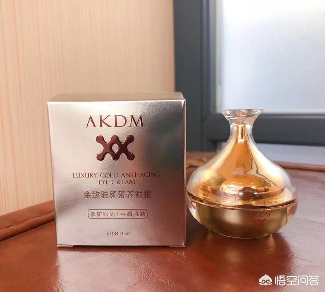 乌蛇活肤素:29岁的人用什么眼霜比较好？