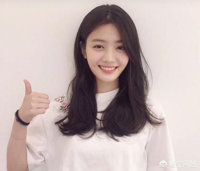 香港哪里能买到克莉丝汀森梳子:如何才能烫出洋气、时尚、减龄的卷发发型？