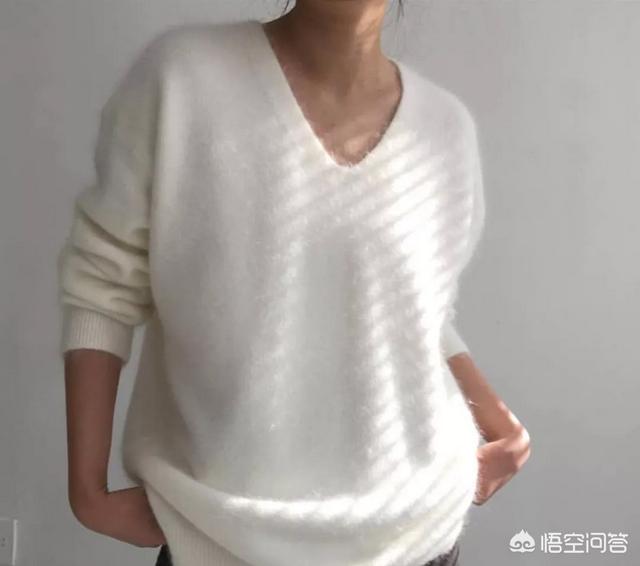 什么颜色的围巾百搭又有气质