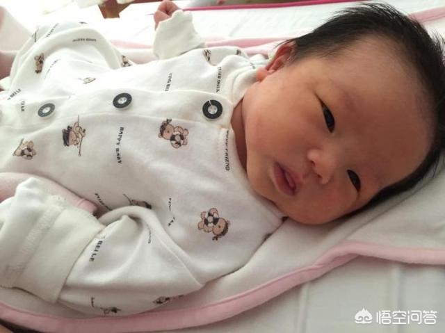屎尿片:屎尿片属于什么垃圾 新生儿每次换尿布都有点屎，怎么回事？