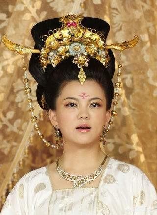 几个皇子对一个公主做，在神龙政变之后，唐中宗是怎样对待自己的妹妹太平公主的