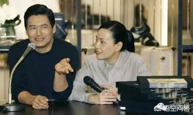 周润发老婆:周润发一生无子，为什么却对妻子疼爱有加呢？