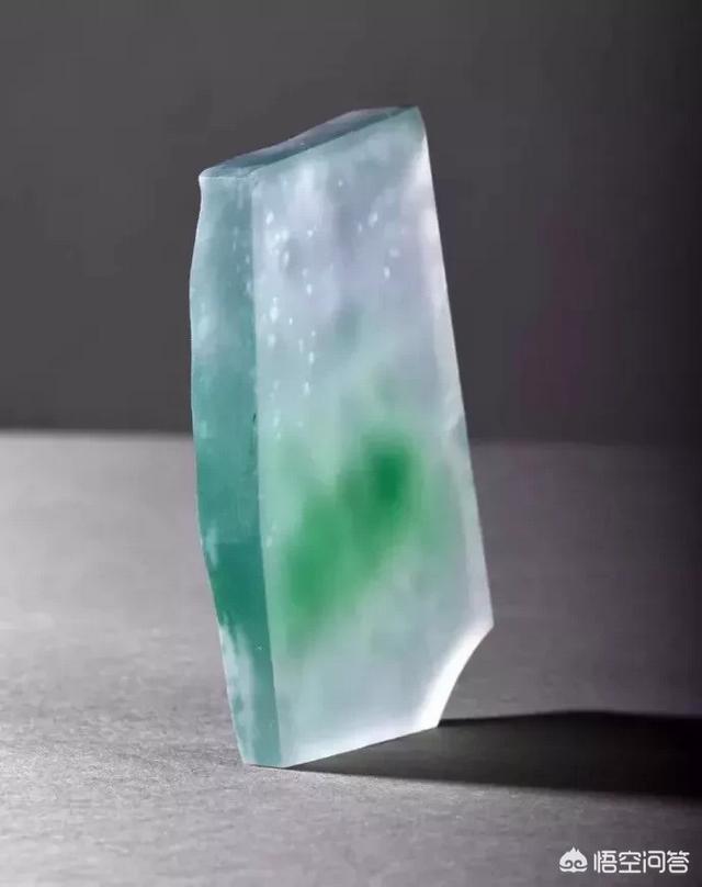 各个场口的翡翠什么特征,翡翠的质地到底要怎么区分呢？