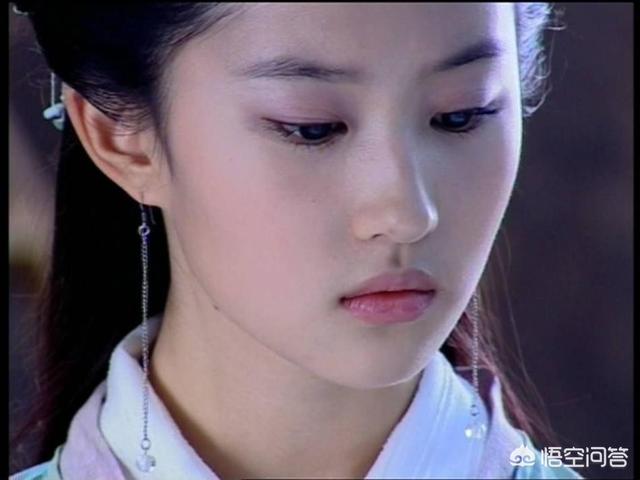 宋茜仙剑5定妆照:为什么我觉得宋茜长相有点奇怪