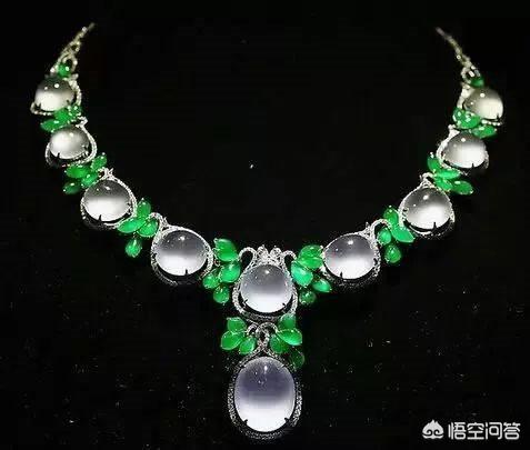 玉器的保养,翡翠饰品戴久了，该如何保养？