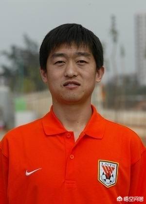 被桑特拉奇认定会成为中国足坛最伟大球员的“中国马拉多纳”邓程，如今去哪里了？