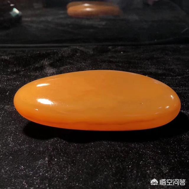 不透明的黄蜡石图片有人说黄蜡石离水久了会开裂是真的吗