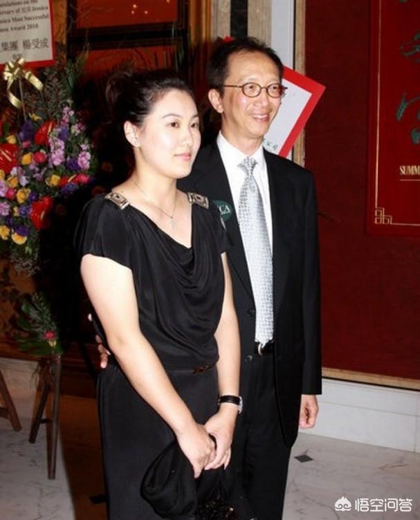 伏明霞的老公:获得悉尼奥运会金牌，22岁的伏明霞为何会选择退役呢