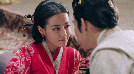 李沁撤下单身声明:90年代的女星你最喜欢谁你对她印象最深的是什么事情