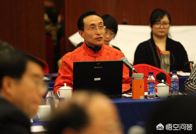 巩汉林赵丽蓉:曾与赵丽蓉老师搭档小品的巩汉林，为什么很久没有上过央视春晚