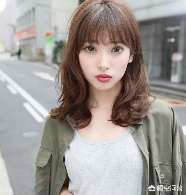 <a href=https://maguai.com/list/50-0-0.html target=_blank class=infotextkey><a href=https://maguai.com/list/50-0-0.html target=_blank class=infotextkey>时尚</a></a>、洋气、减龄的烫发发型有哪些