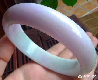 10万左右的翡翠手镯图片,几万左右的翡翠手镯是什么样子的？