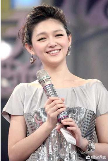 李湘的前任老公是谁:42岁大S鱼同龄李湘合影，两人谁更年轻漂亮？