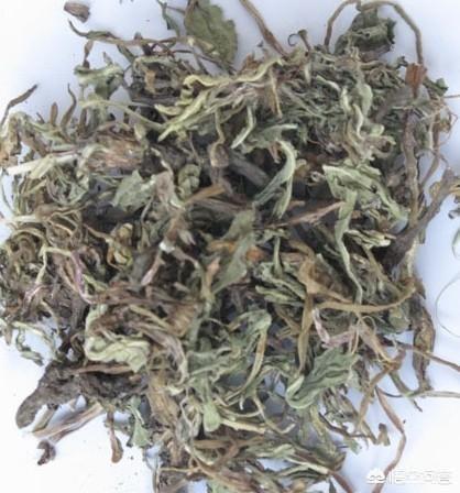 金边玫瑰花茶的副作用:喝玫瑰花茶的好处与坏处？