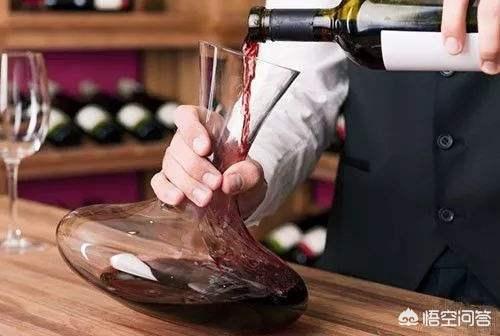 红酒怎么品知道是好酒，世界著名品酒师是如何判断一款红酒的品质？