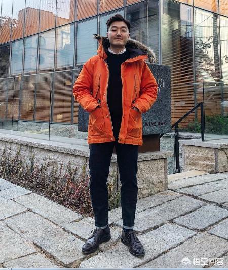 微信名男人成熟气质:该怎么去理解一个成熟的男人
