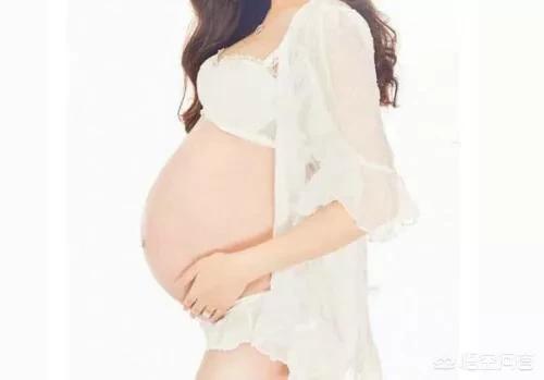李小璐婚纱照:你最喜欢哪个明星的婚纱照？