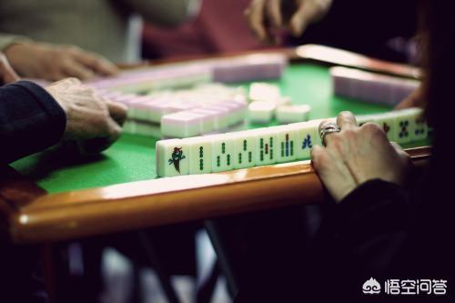 昆莱小雪人 刷小艺:在冬天，农民最喜欢的业余生活有哪些？