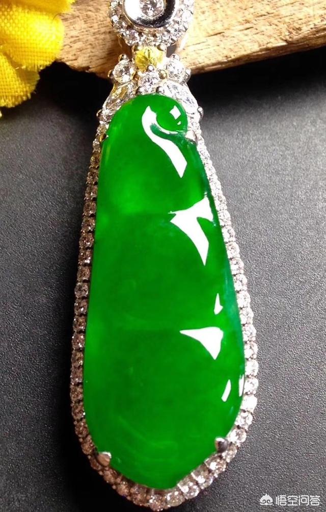 怎样保养玉石才有光泽,翡翠挂件没有光泽怎么解决？