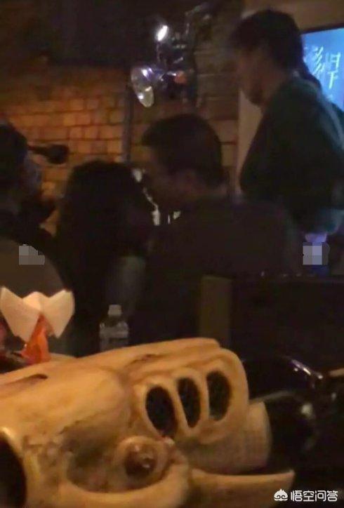 李诞出轨:李诞是真出轨，还是被人借位拍摄套路