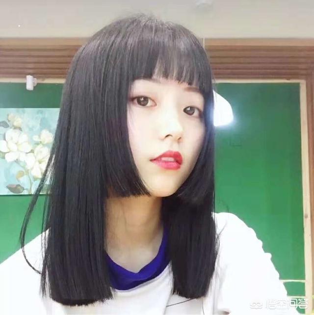 陈坚半张脸:脸大、脸胖的女士适合什么发型