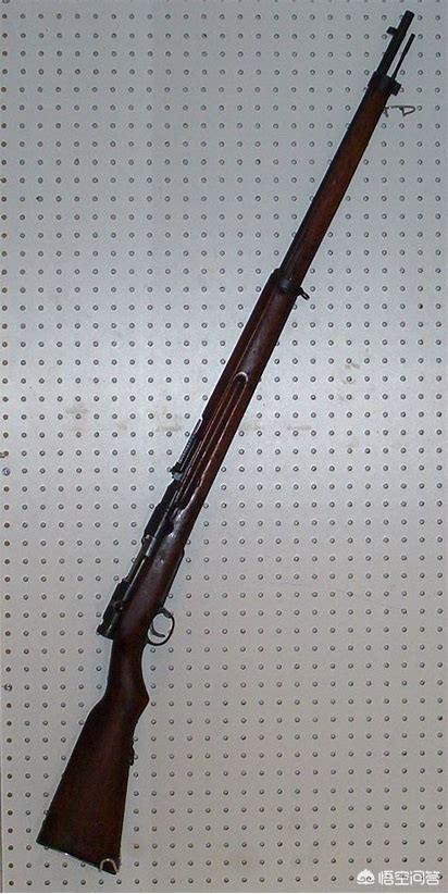 头条问答 - 二战时期,德国的98k步枪和日本的"三八大盖"步枪,哪个性能