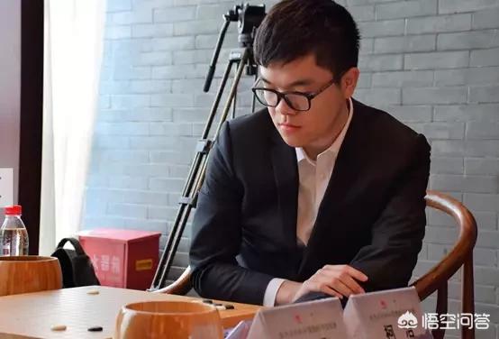 朴廷桓:柯洁与朴廷桓的对弈，你怎么看？