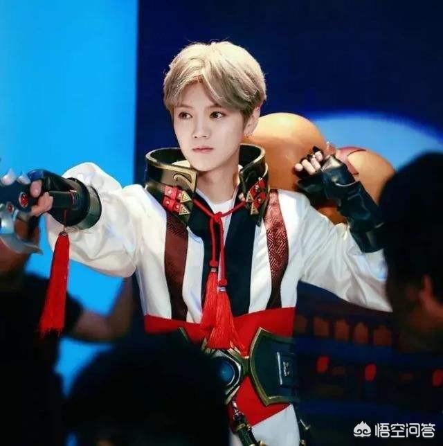 鹿晗镶钻七龙珠:如何看待鹿晗认爱关晓彤会是宣传吗