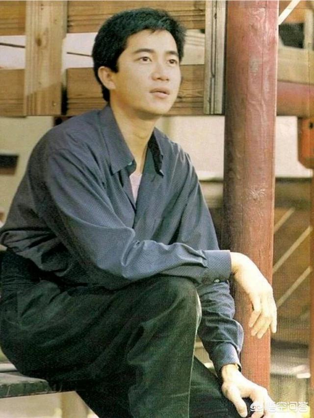 陈百强死亡:同是1993年逝世，为何陈百强获金针奖，而黄家驹没有？