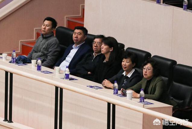 天津女排与辽宁女排赛后，李全强在得知李盈莹受伤后表示慰问，你怎么看？