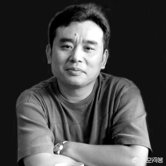 滕代远:《亮剑》里的“老总”是谁？和他一起聊天的那个长脸又是谁？