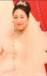 赵本山老婆是谁:赵本山的妻子是一个怎样的女人？