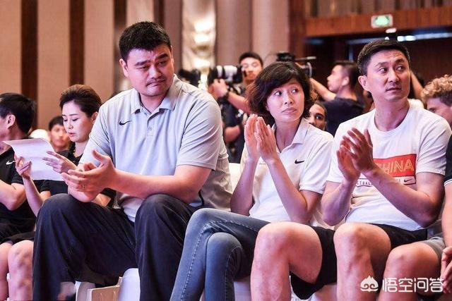 陈露身高:有人觉得男篮都偏爱空姐你怎么看？
