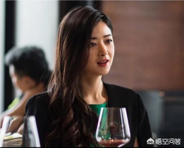 蒋欣大尺度出镜:穿短裙出镜“惊艳”到你的女明星是谁？