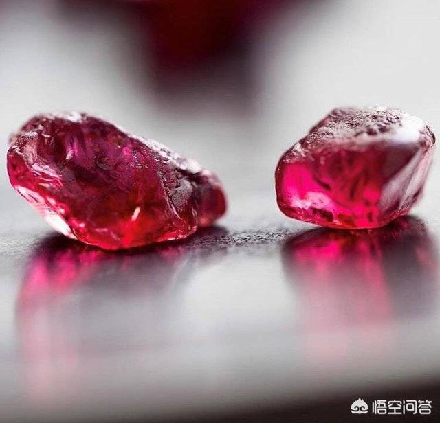 戴红宝石对身体好不好,黄金镶宝石的好处是什么？