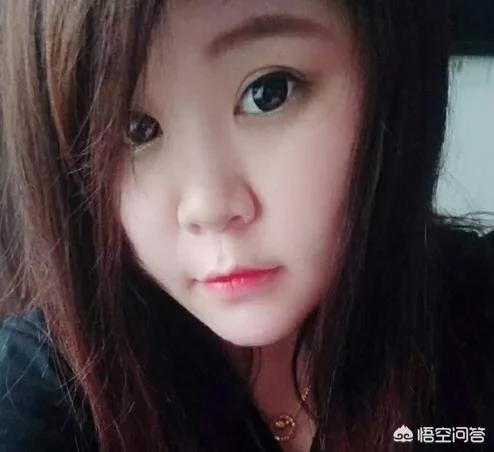 《DOTA2》哪个女主播的实力比较强？大概是什么级别的？