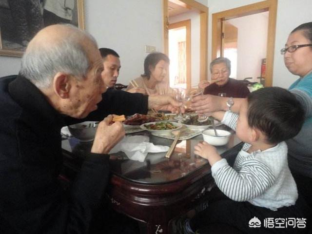 异地恋要怎么相处如何通过微信聊天获得好感