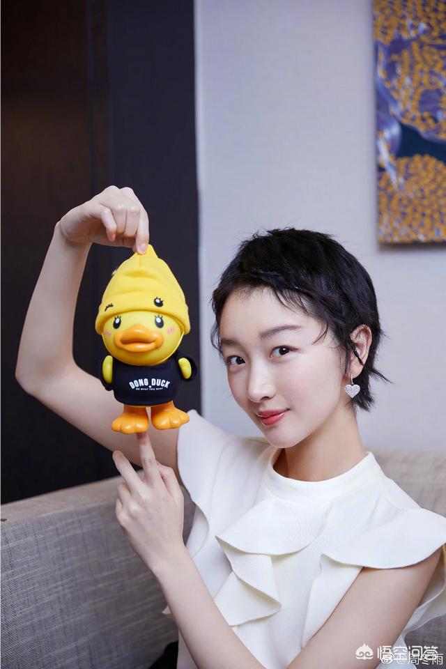 周冬雨化身演技导师,《演员的品格》拼得过章子怡的信念感吗？