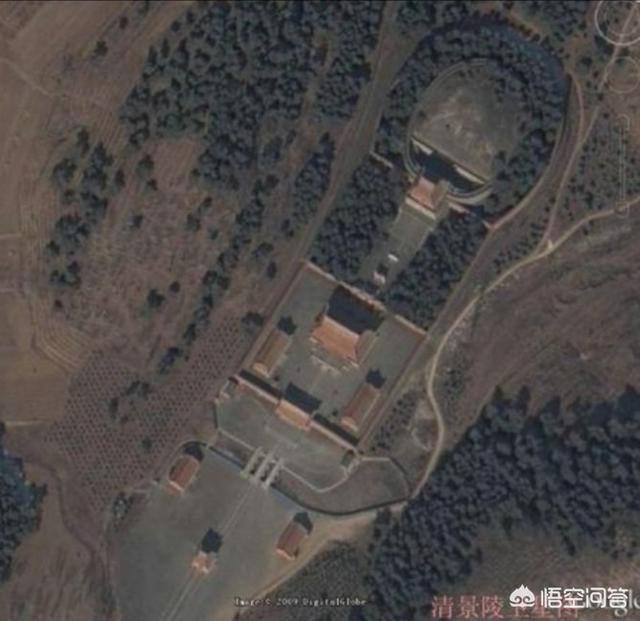 康熙墓:乾隆和康熙两人的陵墓都被盗过，对外开放的为何只有乾隆一个？