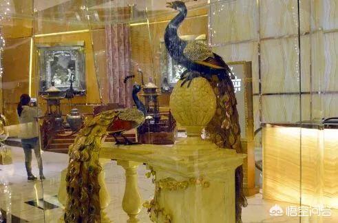 何鸿燊怎么读:赌王何鸿燊都有哪些天价文玩收藏？