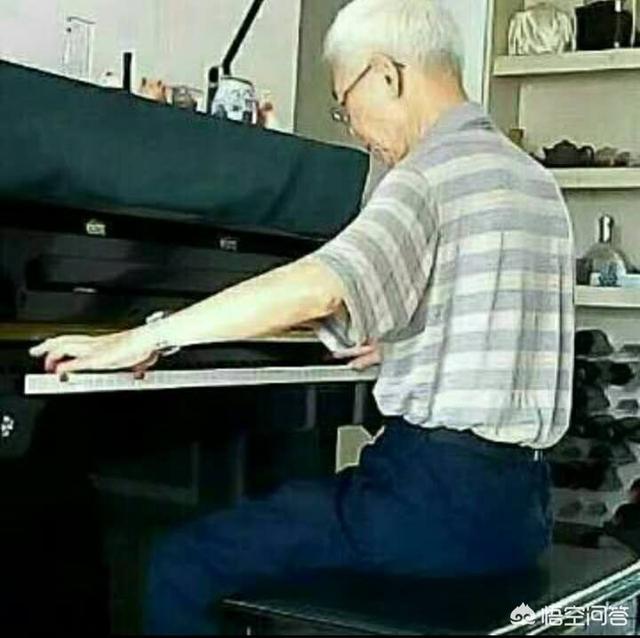 最近《嘴巴嘟嘟》这首歌火吗？为什么？